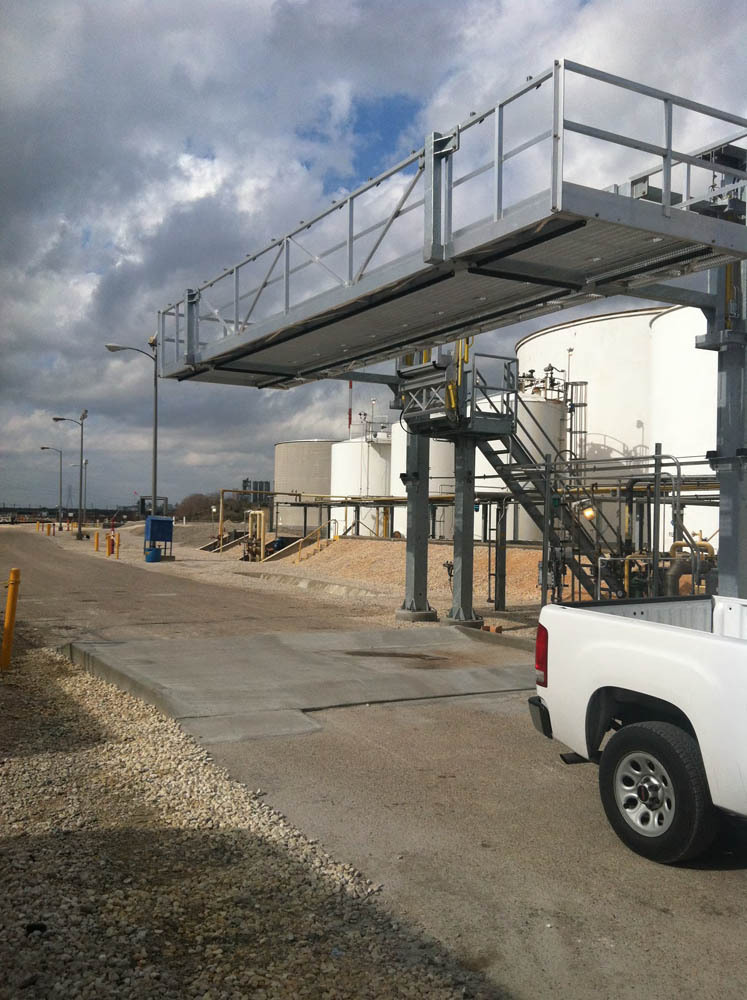 Temporary Loading Rack Cover Truck Fall Prevention Systems & Loading Platforms | Safe Harbor Access ...